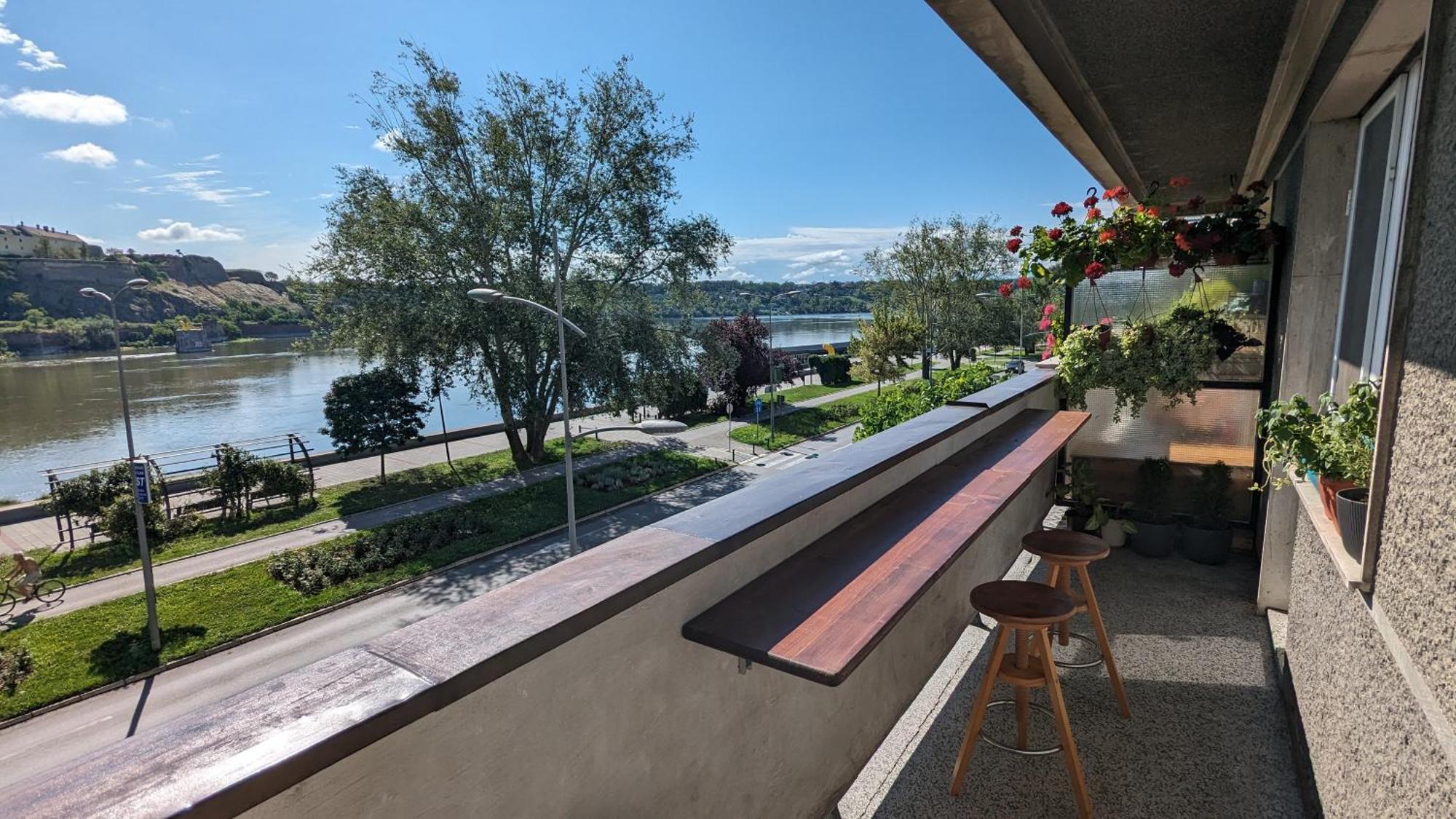 Center, Private Garage, Danube & Fortress, 3 Bdrm 2 Bath Нови-Сад Экстерьер фото